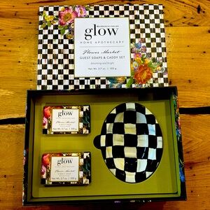 New Mackenzie-Childs Courtly Check Soap Dish & Flower Market Bar Soap Set